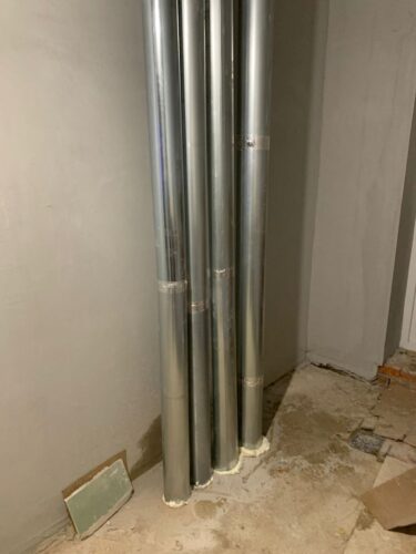 Устройство вентиляционной системы в двухэтажном доме с дымником «Классика»